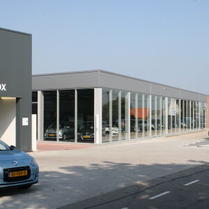 nieuwbouw autobedrijf garage showroom Gouderak Brand I BBA Architecten